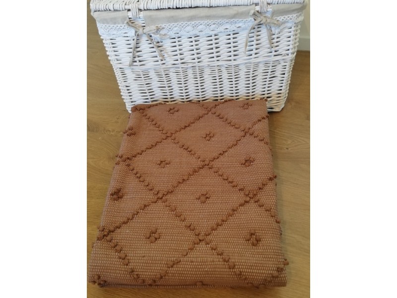 Tapete artesanal de puxado cor castanho - 100% algodão - 140x200 cm (Estimado)